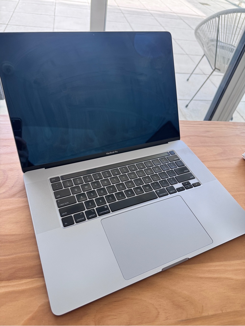 For parts or repair - 2019 16-inch MacBook Pro (Model A2141)